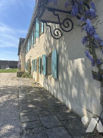 À Vendre – Propriété de Charme sur 35 Hectares