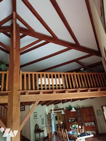 AUGE, pavillon d'architecte de 363 m²habitable sur 7 810 m² de terrain