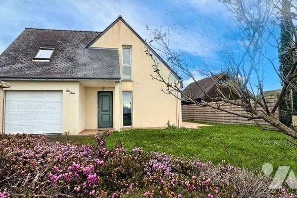 A vendre MAISON à MOËLAN-SUR-MER (29)

À 500 mètres de la plage, jolie maison contemporaine d...