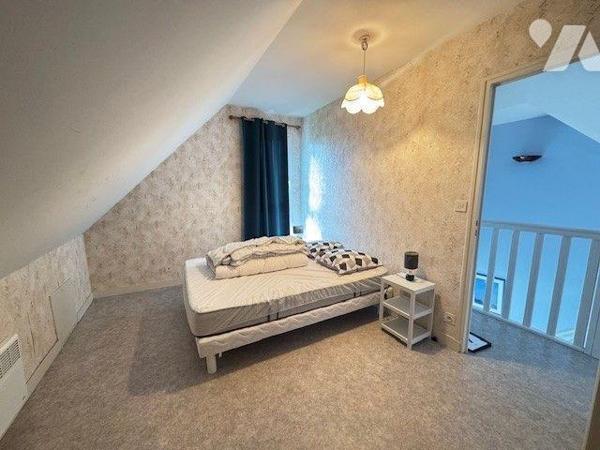 A vendre MAISON à MOËLAN-SUR-MER (29)

À 500 mètres de la plage, jolie maison contemporaine d...