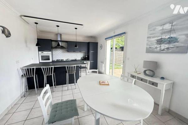 A vendre MAISON à MOËLAN-SUR-MER (29)

À 500 mètres de la plage, jolie maison contemporaine d...