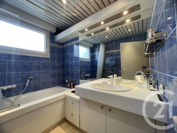 Appartement F4 à vendre  4 pièces - 100,08 m2 COURBEVOIE - 92