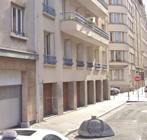 Parking · Location Lyon (69006)