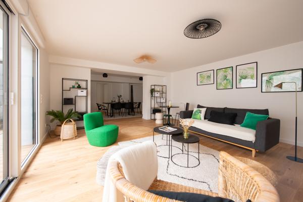 ARCHITECTURE MODERNISTE- 1970 -Appartement neuf avec terrasse et parking - Bordeaux