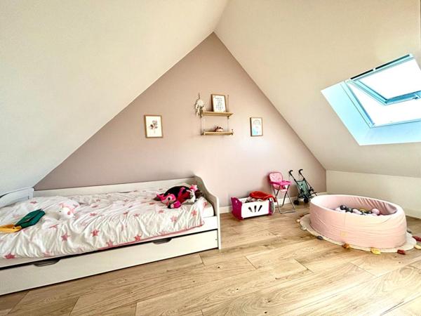 Maison 5 pièce(s) 147 m2