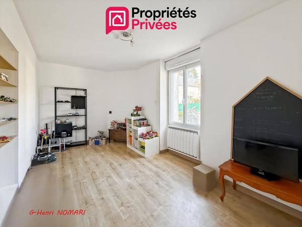 Maison à Pouancé Ombree D Anjou 6 pièce(s) 140 m2 - 4 Chambres