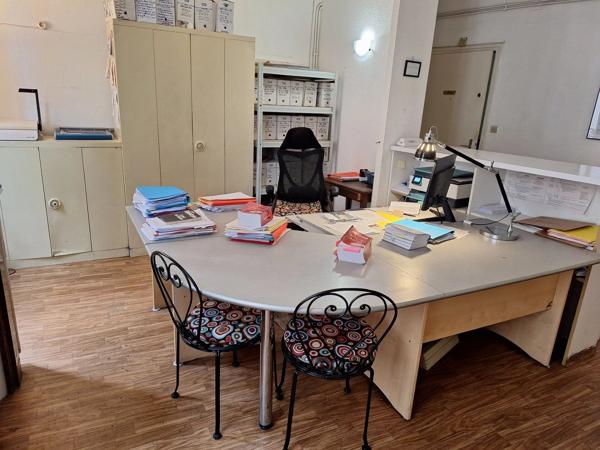 Vente                                                      Appartement
                        
                     3 pièces                      48 m2                     à Perpignan