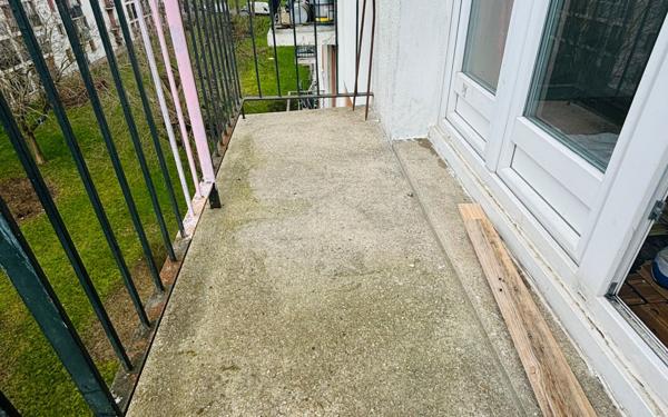 Appartement à vendre    3 pièces • 55 m2 Garges-lès-Gonesse