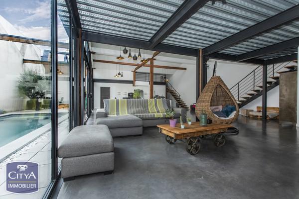 Maison à vendre 5 pièces 240m² Roanne (42300)