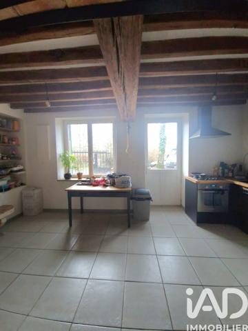 Maison à vendre 5 pièces 250 m² Saint-Amand-en-Puisaye