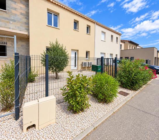 Maison
         4 pièces
        - 85 m² Exclusivité 255 000 € *
