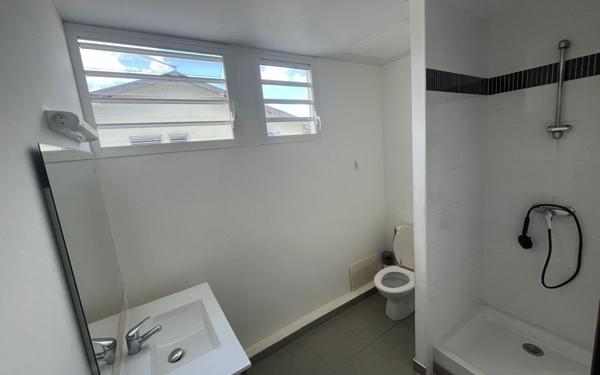 Maison à vendre    4 pièces •  Macouria