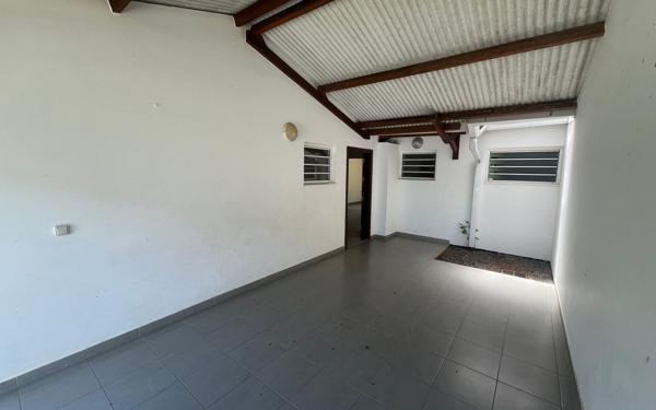 Maison à vendre    4 pièces •  Macouria