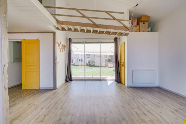 Maison en pierre de 340m² + dépendance 670 00€ FAI