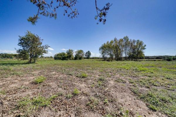 Maison en pierre de 340m² + dépendance 670 00€ FAI