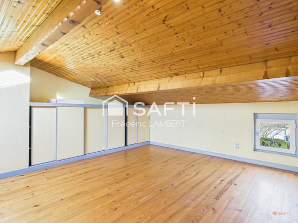 Maison de ville rénovée avec jardin & dépendance