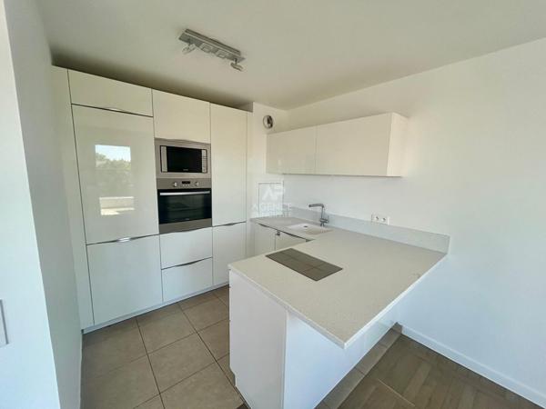 Appartement ACHERES 4 pièce(s) 78 m2 €339 000 ** - Référence 8846