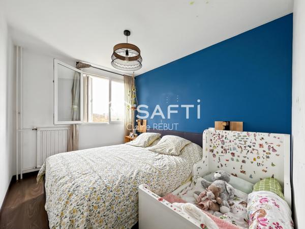 Livry-Gargan  Beau F3 69M²