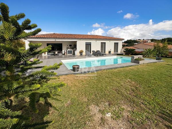 SEPTEMES LES VALLONS - EXCLUSIVITE - Villa de plain pied 140m2 sur parcelle de 1278m2 avec garage et piscine