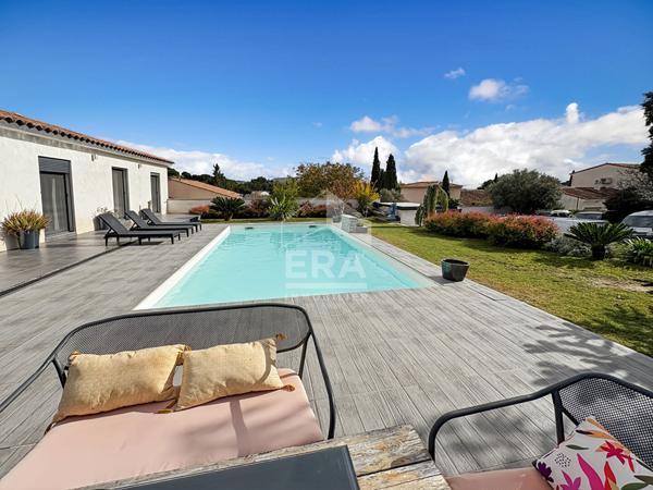SEPTEMES LES VALLONS - EXCLUSIVITE - Villa de plain pied 140m2 sur parcelle de 1278m2 avec garage et piscine