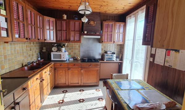 MAISON 4 CHAMBRES AU CALME ET A 5MN DES COMMERCES