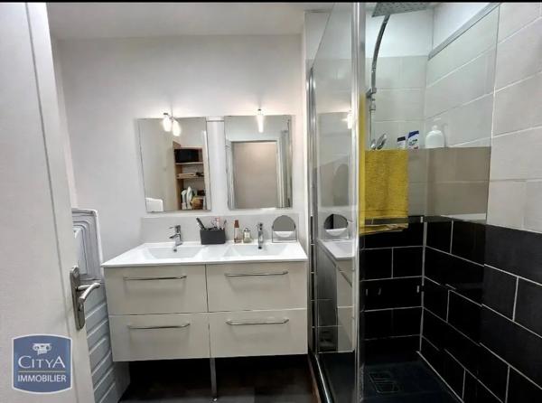 Appartement à louer 4 pièces 72.17m² Périgueux (24000)