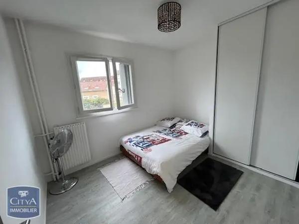 Appartement à louer 4 pièces 72.17m² Périgueux (24000)