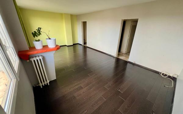 Appartement à vendre    2 pièces • 54,31 m2 Le Bourget