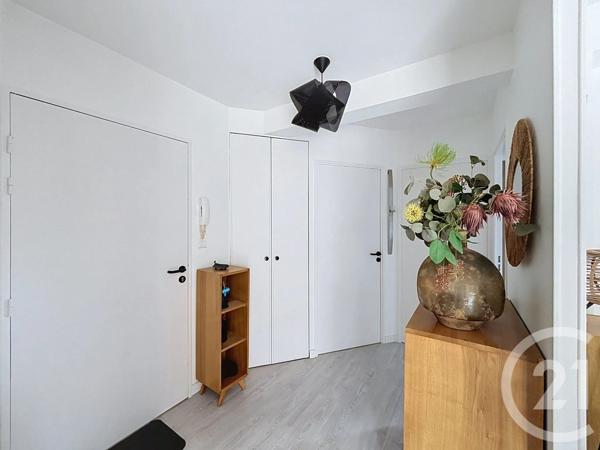 Appartement T2 à vendre  2 pièces - 53,19 m 2   LANNION  - 22