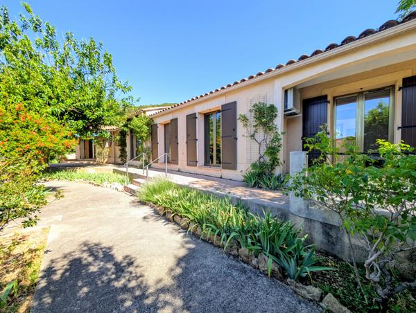 Maison à vendre à Cuges-les-Pins (13780) - Bouches-du-Rhône