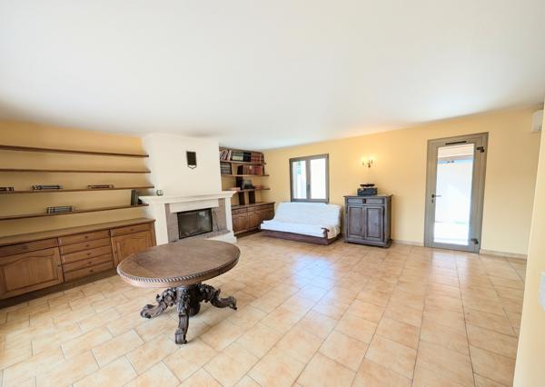 Maison à vendre à Cuges-les-Pins (13780) - Bouches-du-Rhône