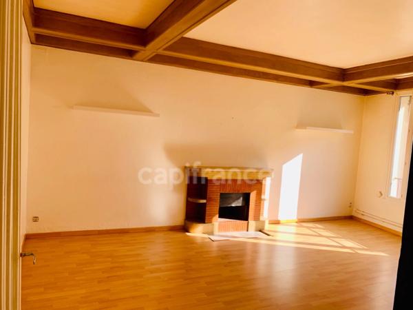 APPARTEMENT de 69 m2 CENTRE VILLE EPERNAY (51)