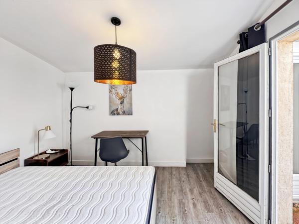 Studio de 15 m2 en rez-de-jardin proche université quartier Ney ANGERS (49)