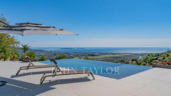 Belle maison contemporaine vue mer panoramique