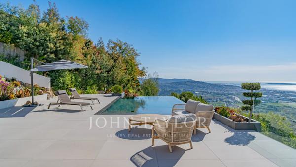 Belle maison contemporaine vue mer panoramique