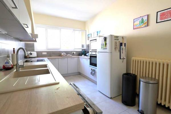 Un quartier plébiscité, proche du Chay ! Un Plain-pied très recherché !