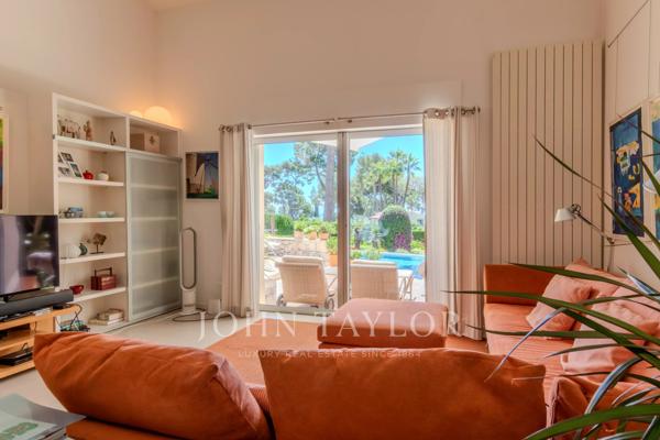 Cap d'Antibes | Dans la Pinède