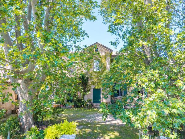 Maison Bourgeoise en plein coeur de village