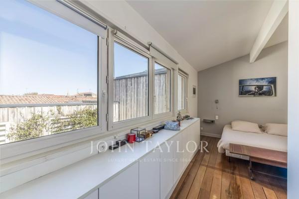 Maison esprit loft avec garage XXL – Quartier Nansouty, Bordeaux