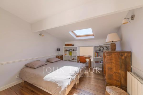 Maison esprit loft avec garage XXL – Quartier Nansouty, Bordeaux