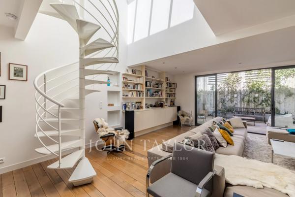 Maison esprit loft avec garage XXL – Quartier Nansouty, Bordeaux