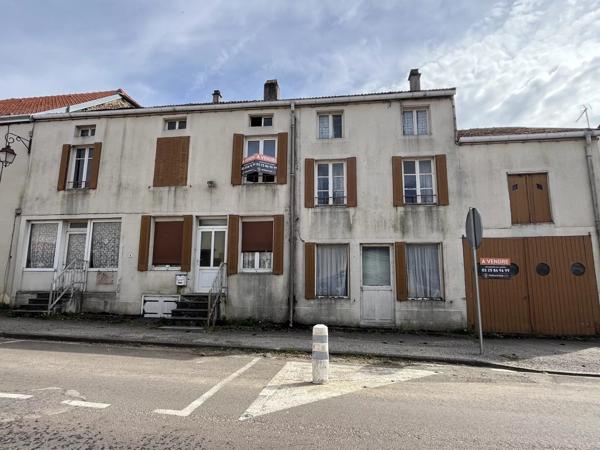 Vente Maison de village 10 pièces 287 m2 à Neuilly-l'Évêque