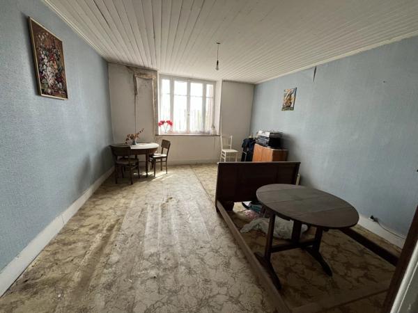 Vente Maison de village 10 pièces 287 m2 à Neuilly-l'Évêque