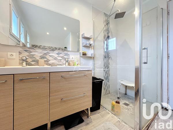 Maison à vendre 5 pièces 125 m² Saint-Caprais-de-Bordeaux