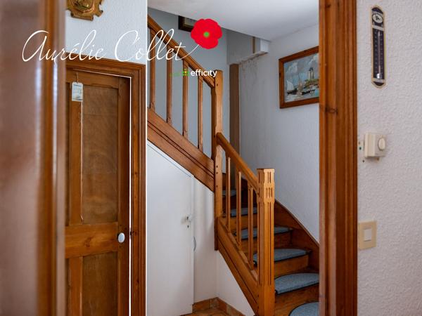 Maison
         6 pièces
        - 130 m² Exclusivité 472 500 € *