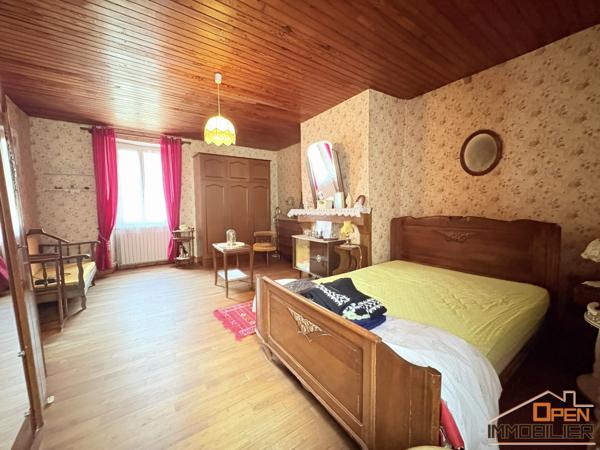 Maison 6 pièces à vendre à Saint-Julien-de-Lampon