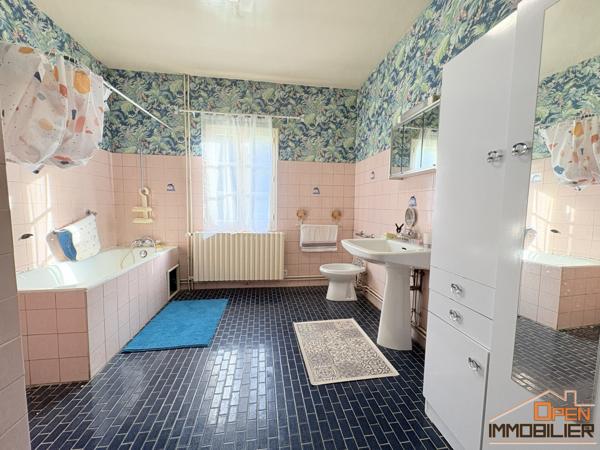 Maison 6 pièces à vendre à Saint-Julien-de-Lampon