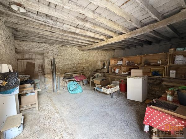 Maison 6 pièces à vendre à Saint-Julien-de-Lampon