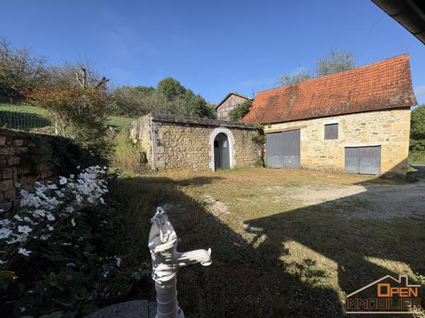 Maison 6 pièces à vendre à Saint-Julien-de-Lampon