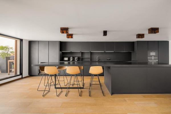 Loft familial avec patio au coeur de Foch